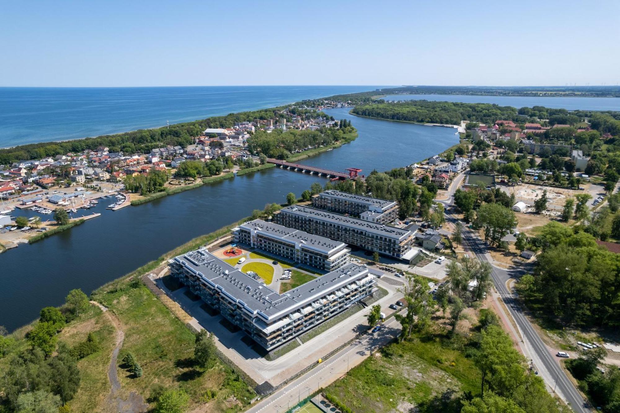 Lux Wellness Resort Apartments By The River By Renters Prestige Dziwnów Екстериор снимка